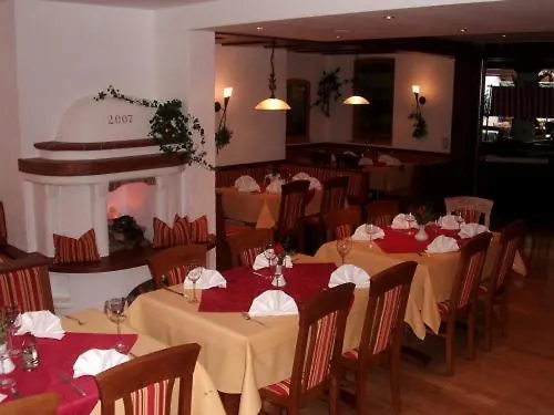 Hotel Landgasthof Zum Schildhauer Halfing 3*,